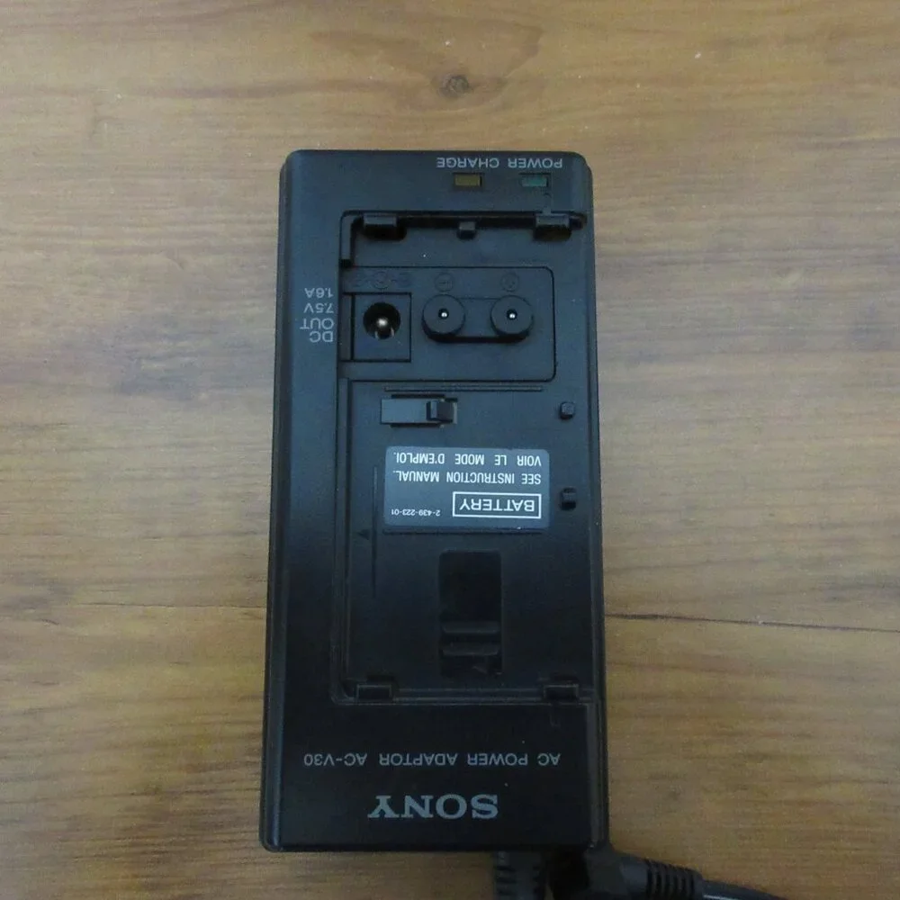 Sony AC-V30 Battery Charger & DK-80 Power Coupler  AC Adapter OEM Made in Japan